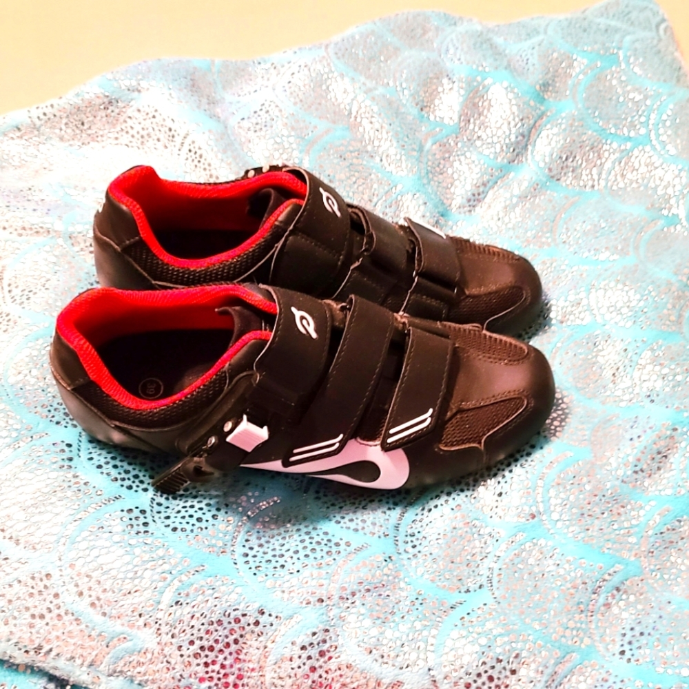 Peloton bicycling shoes